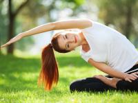 开云体育在线-绿白军魂的独舞，布雷默一肩扛起贝蒂斯，在里昂的暗夜中点亮唯一的光