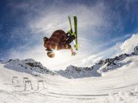 开云体育下载-宿敌之战，英格拉姆燃爆洛城德比，快船湖人之夜见证新王崛起