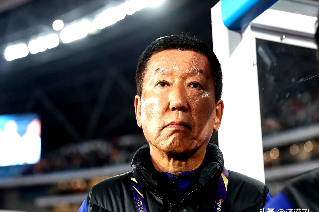 新赛季次轮比赛球迷热议，劲旅展现实力