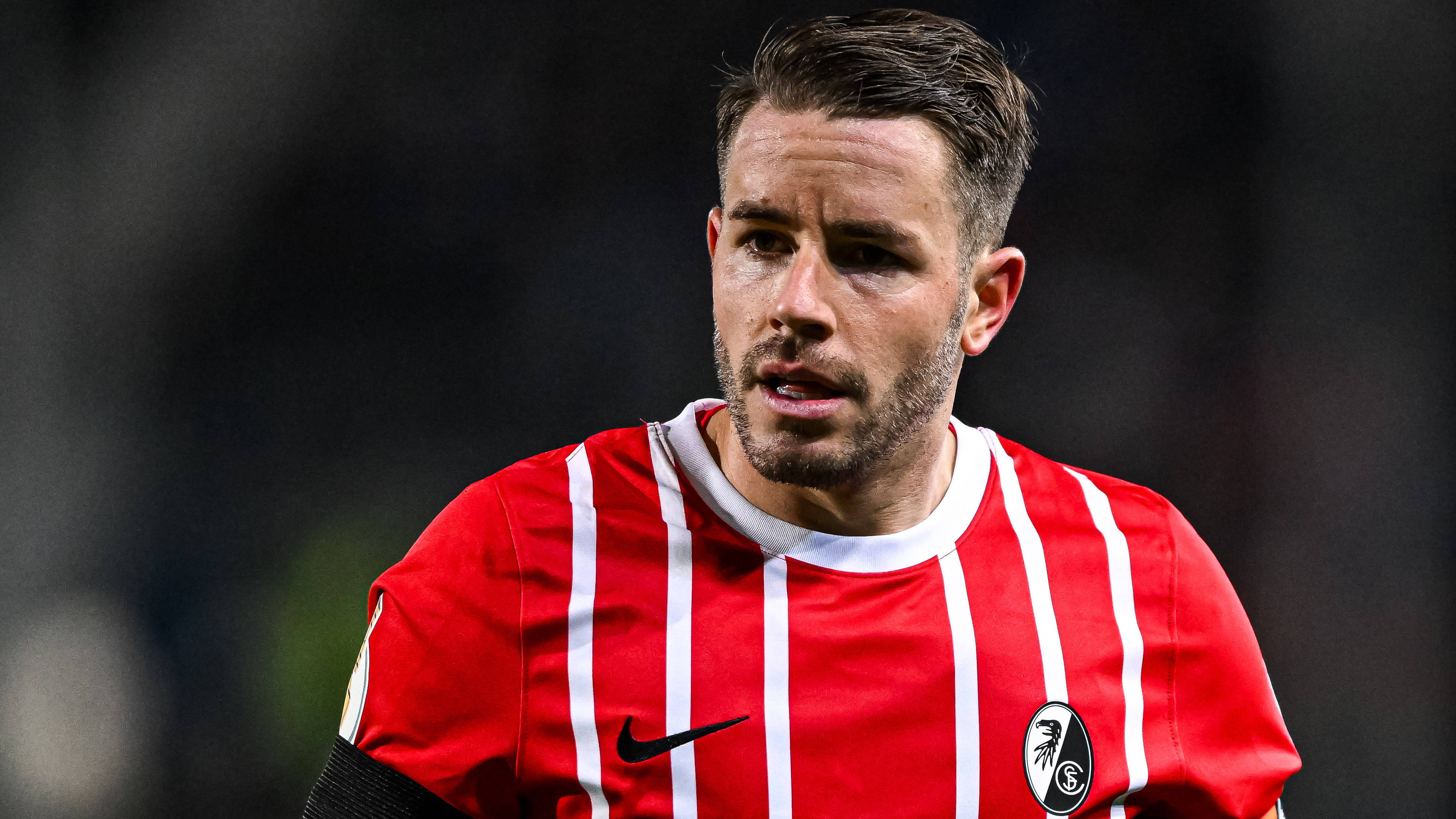 斯图加特球员伤病频发,状态受到影响 斯图加特球员伤病频发,状态受到影响