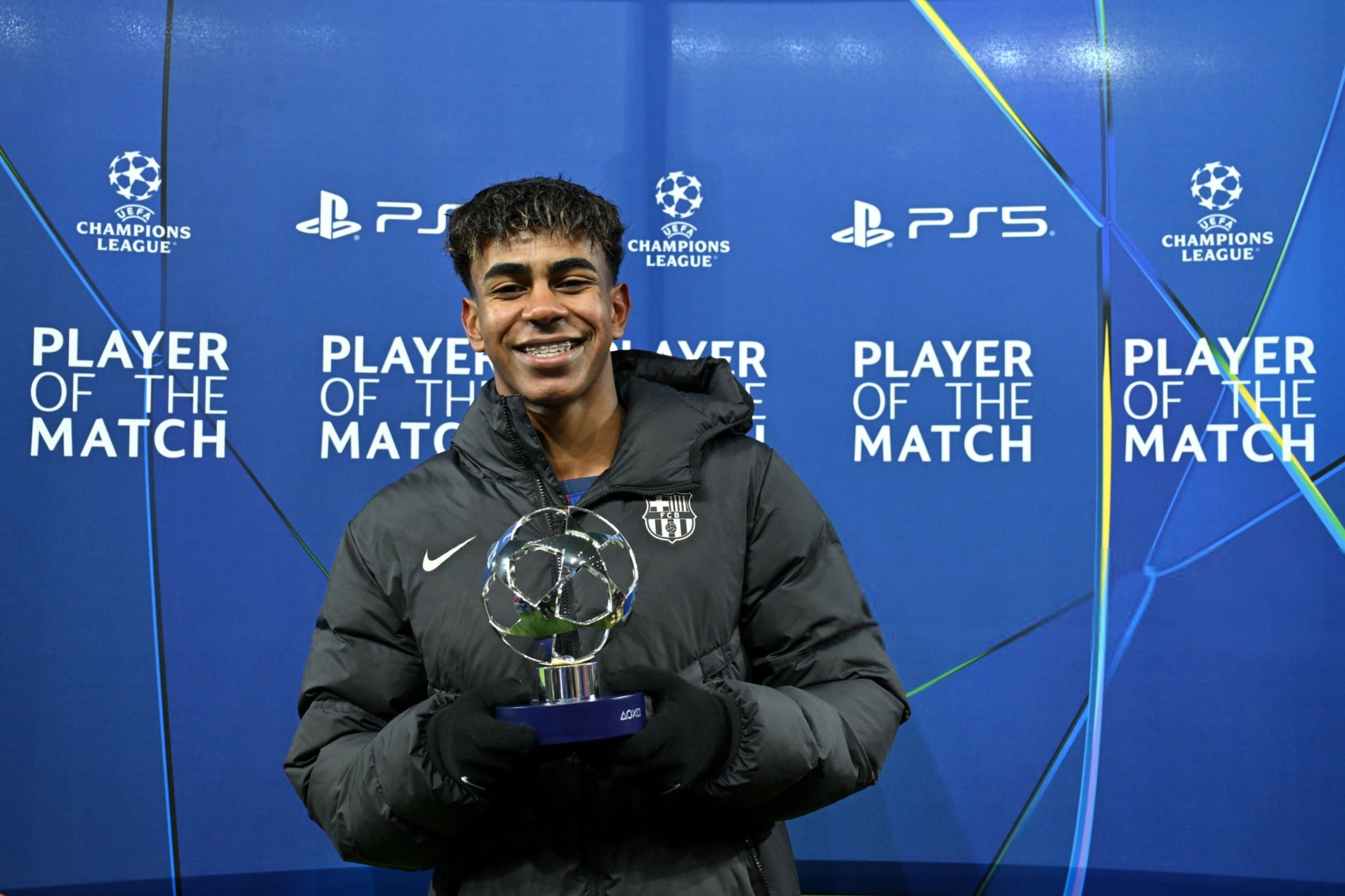 欧冠巴萨踢平贝西克塔斯,小组赛领跑 欧冠巴萨踢平贝西克塔斯,小组赛领跑