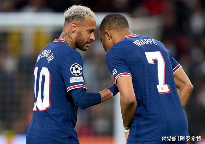 包含曼城翻盘巴黎,内马尔制霸全场的词条 包含曼城翻盘巴黎,内马尔制霸全场的词条