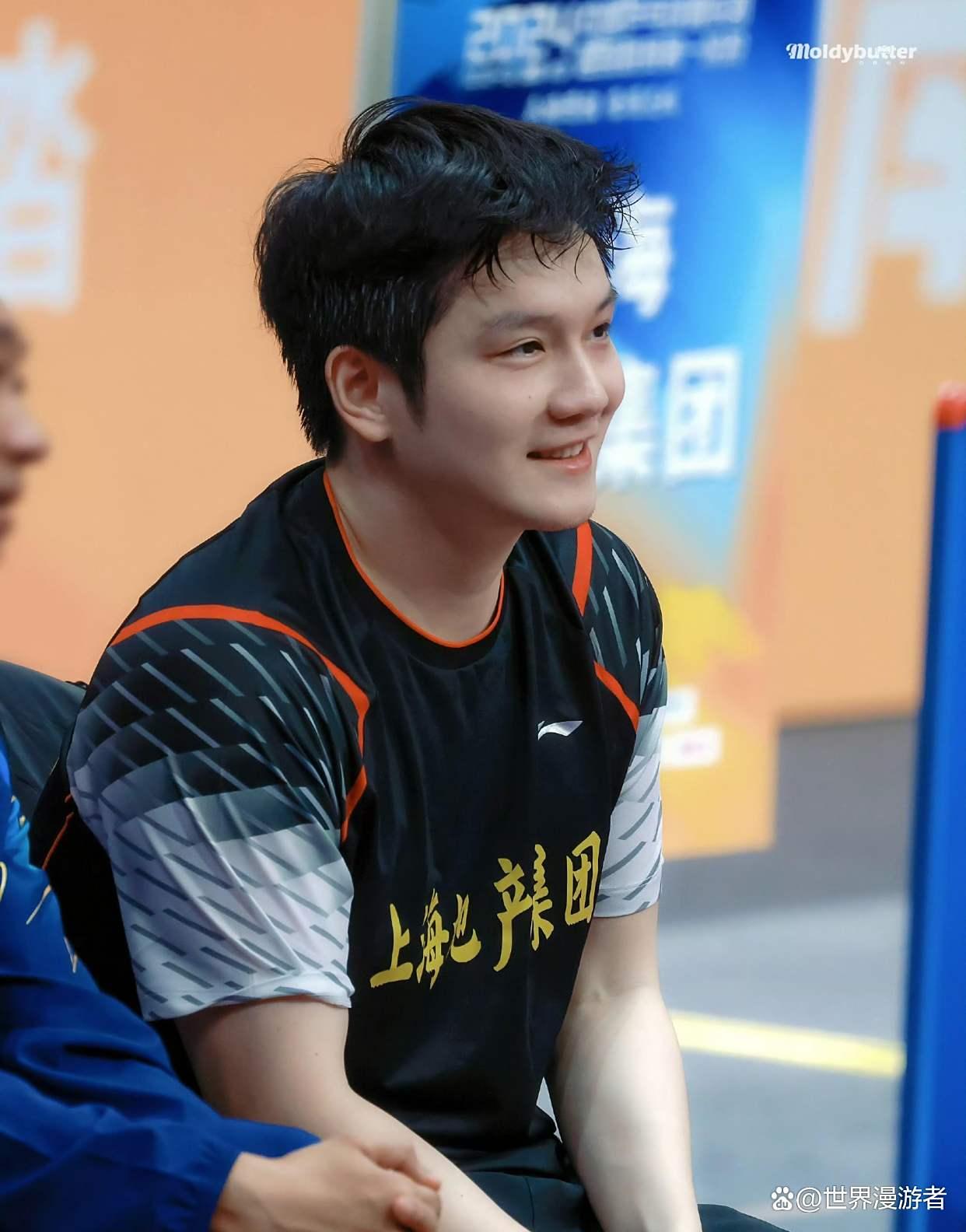 包含韩国乒乓球队力克奥地利乒乓球队，樊振东制霸全场的词条