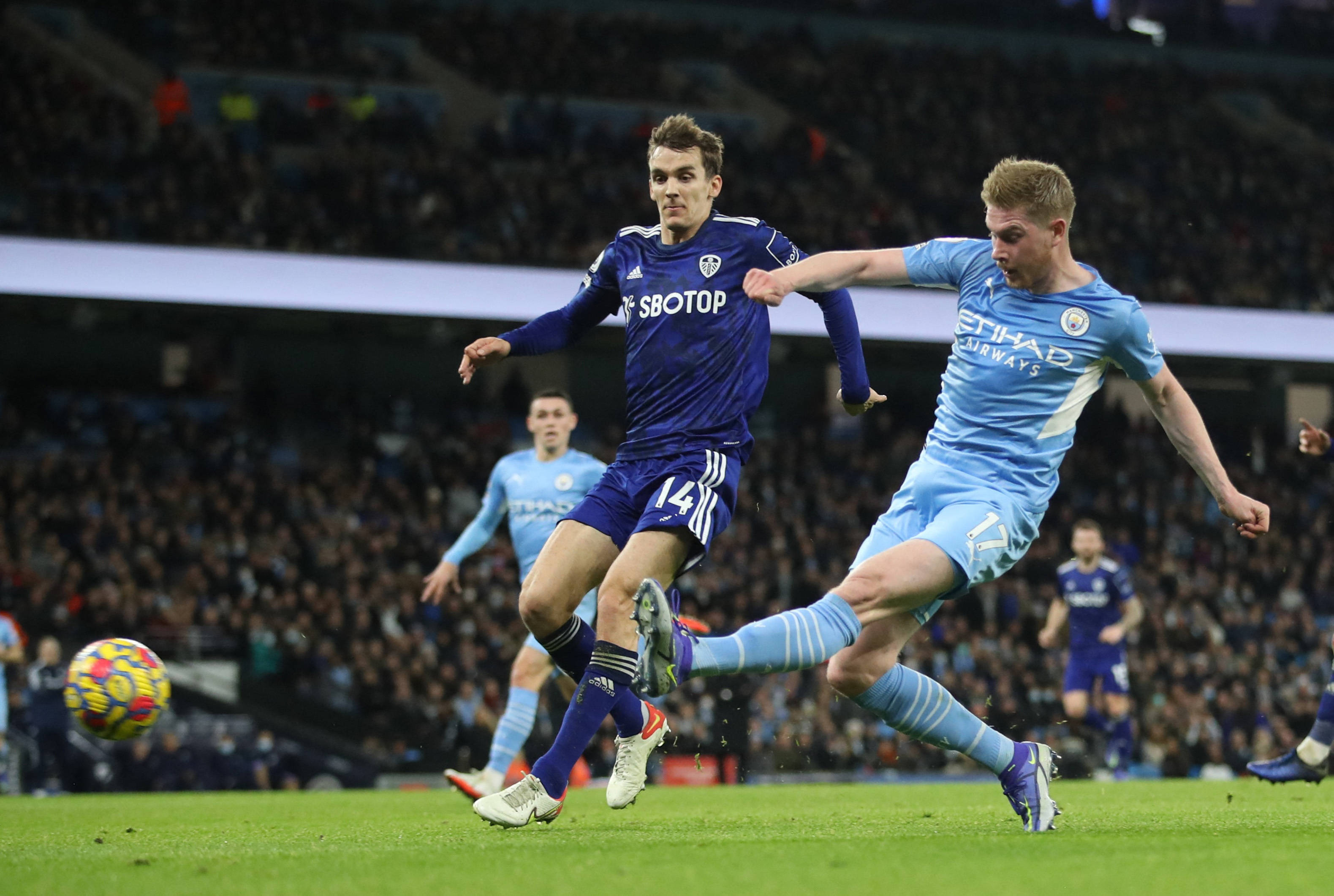 曼城进攻火力强劲,客场轻松赢下比赛的简单介绍 曼城进攻火力强劲,客场轻松赢下比赛的简单介绍