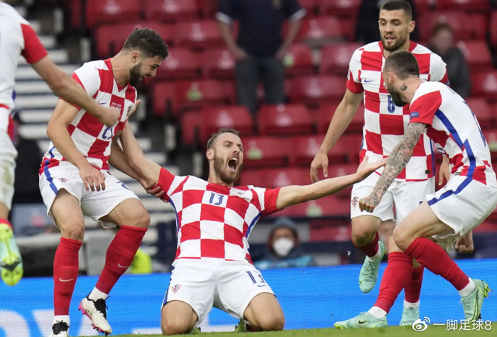 瑞典逼平克罗地亚，争夺小组头名的简单介绍