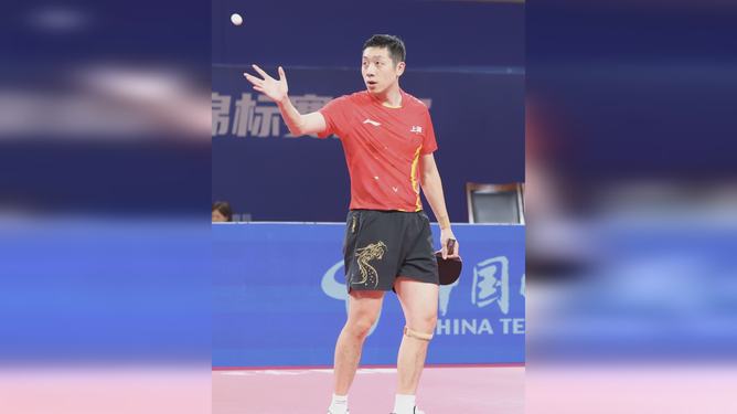 英国乒乓球队绝杀波兰乒乓球队，许昕惊艳世界