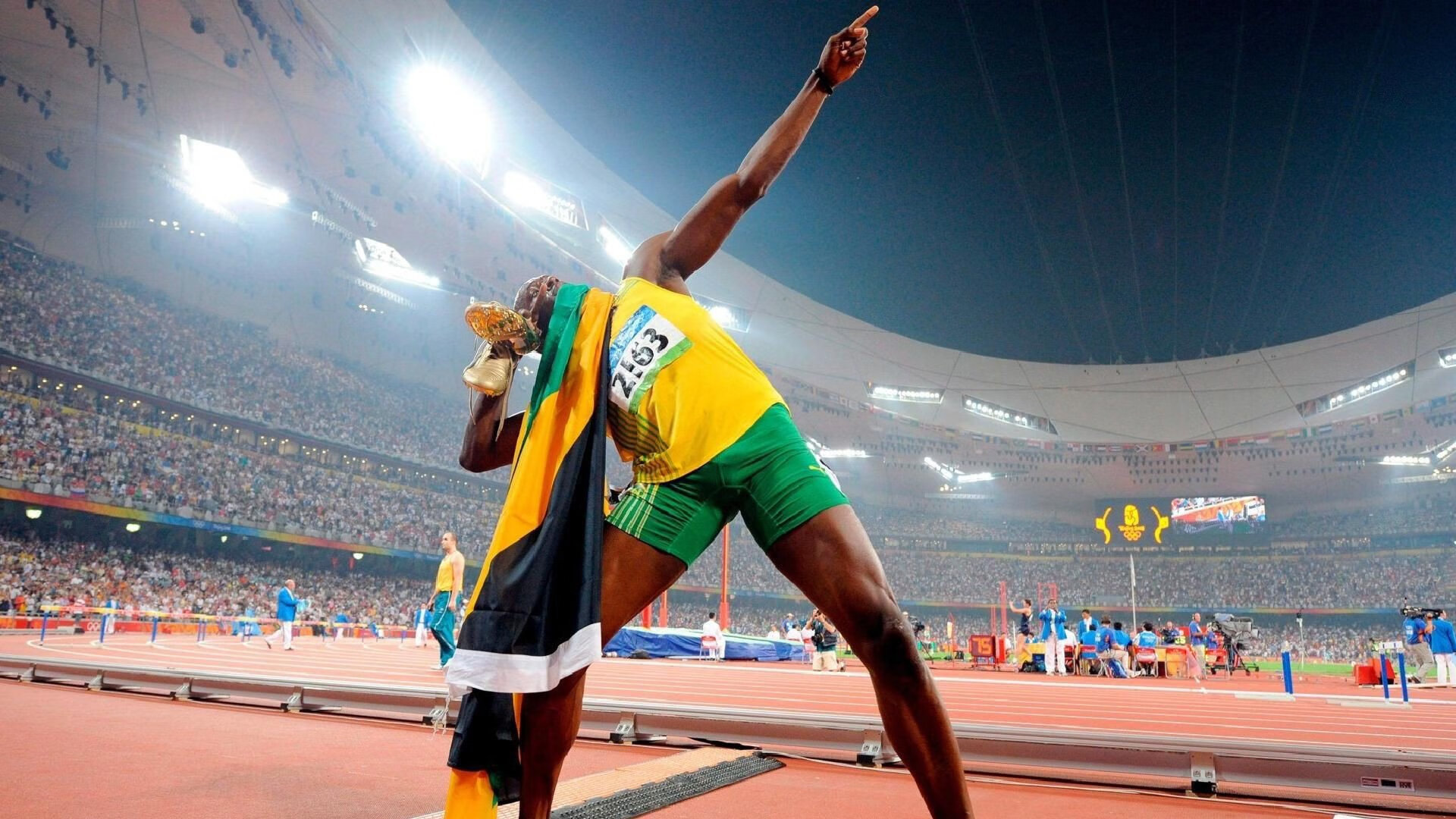 从摩纳哥到米兰,一场横跨地图的压哨启示